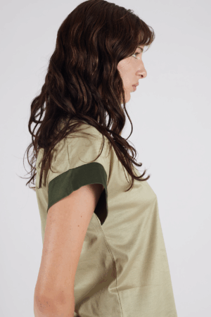 T-SHIRT / bright camel & blue (Copia)